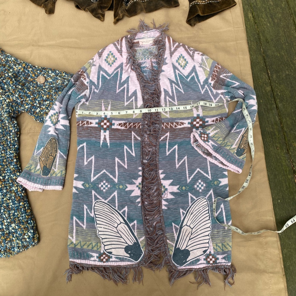 Aztec Patterned Cardigan with Fringe - Picture 3 of 4